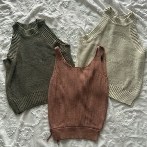 Bundle of Tan Cream and Green Sweater Tank Tops Women size Small GUC